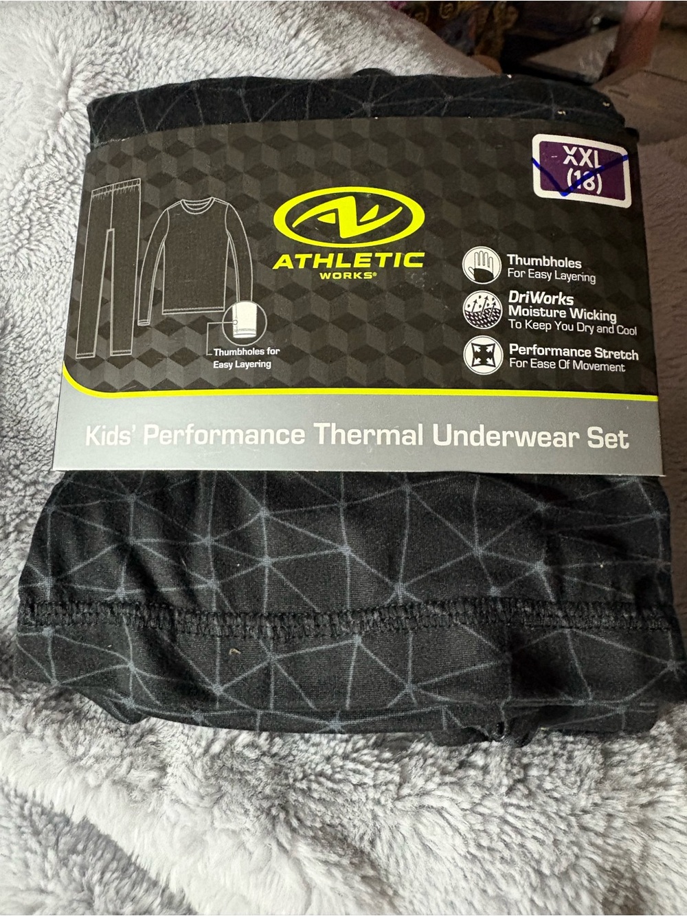 Athletic Works Kids Black Geometric Performance Thermal Set
